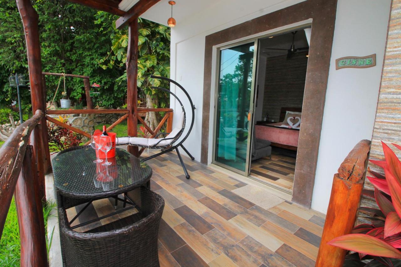 Hotel Pancho Villas Bacalar - Free Bikes And Paddles Exterior foto