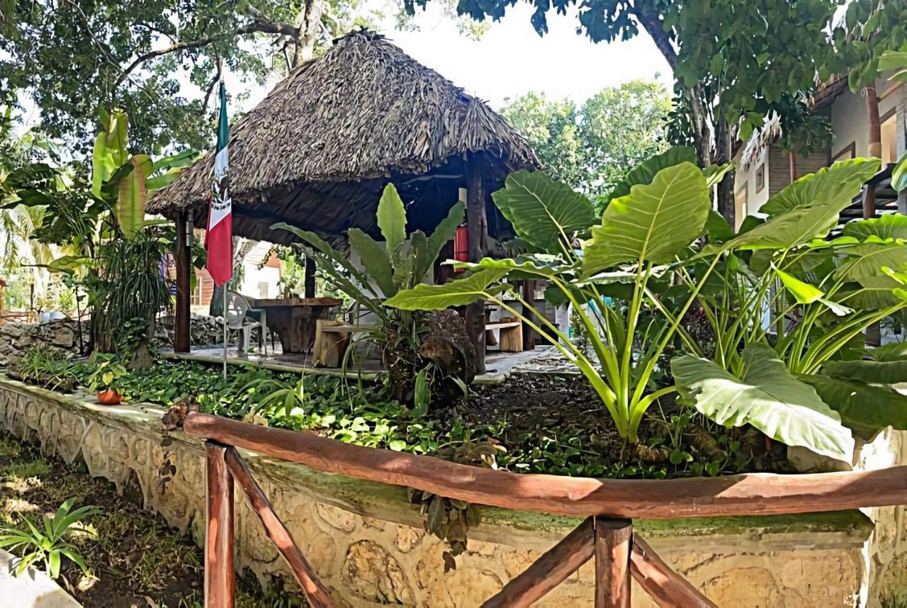 Hotel Pancho Villas Bacalar - Free Bikes And Paddles Exterior foto